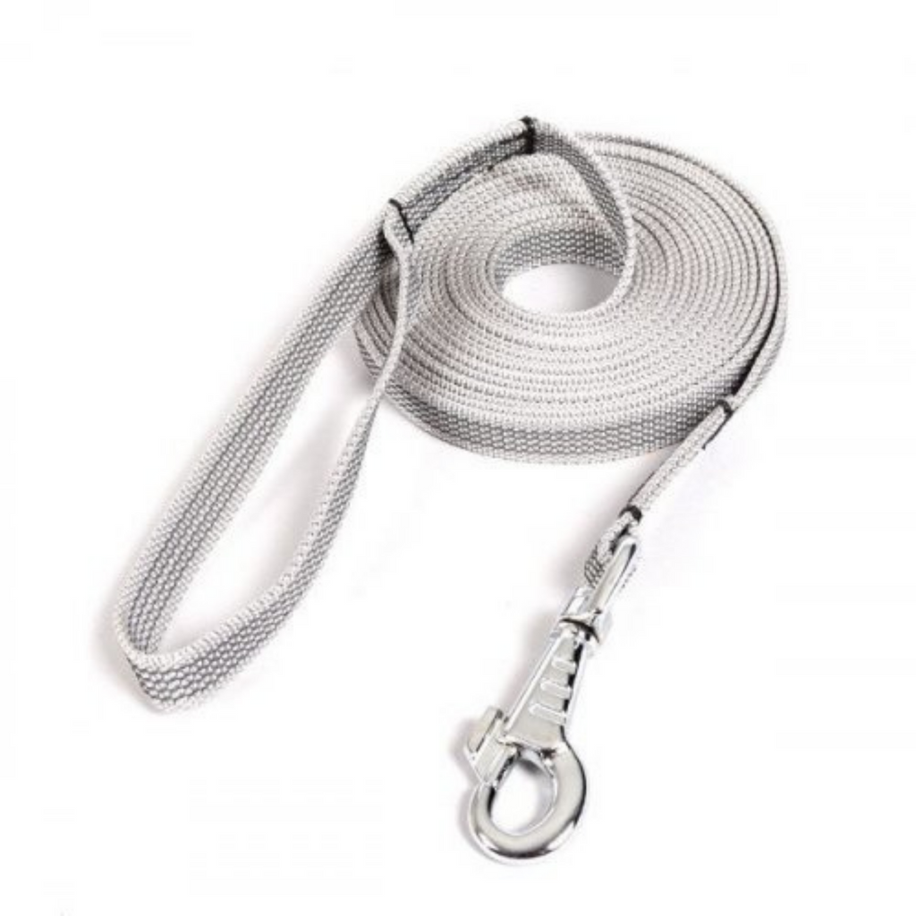 Anti slip, all weather long leash available in Canada at Ruffdog